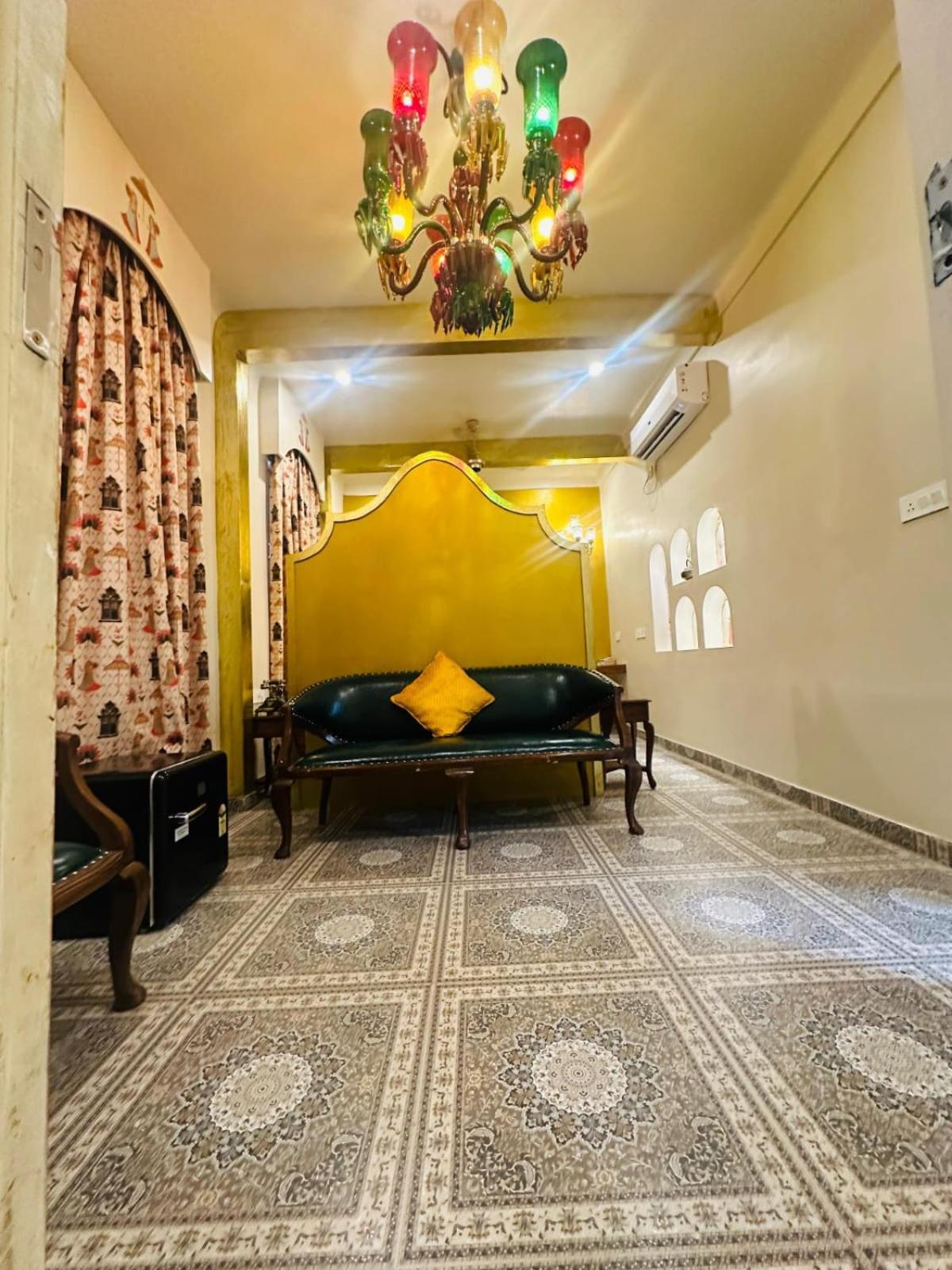 Stay Banaras - A Boutique Hotel Varanasi Exterior foto